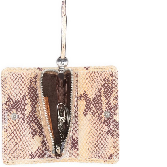 HOBO Dart Card and Coin Leather Wallet - Picture 3 of 16